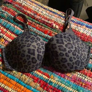 T-shirt bra